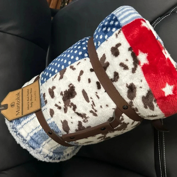 Mantolok Velvet back Printed Teddy Sherpa Throw Rolled leather strap Cowprint - Picture 2 of 4